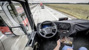 Autonomous Truck Diaz Law Firm Image - Trucking Alliance Backs Move for Safer Trucks