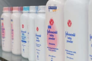 Johnson Johnson Baby Powder - Johnson & Johnson Insists Baby Powder is Safe