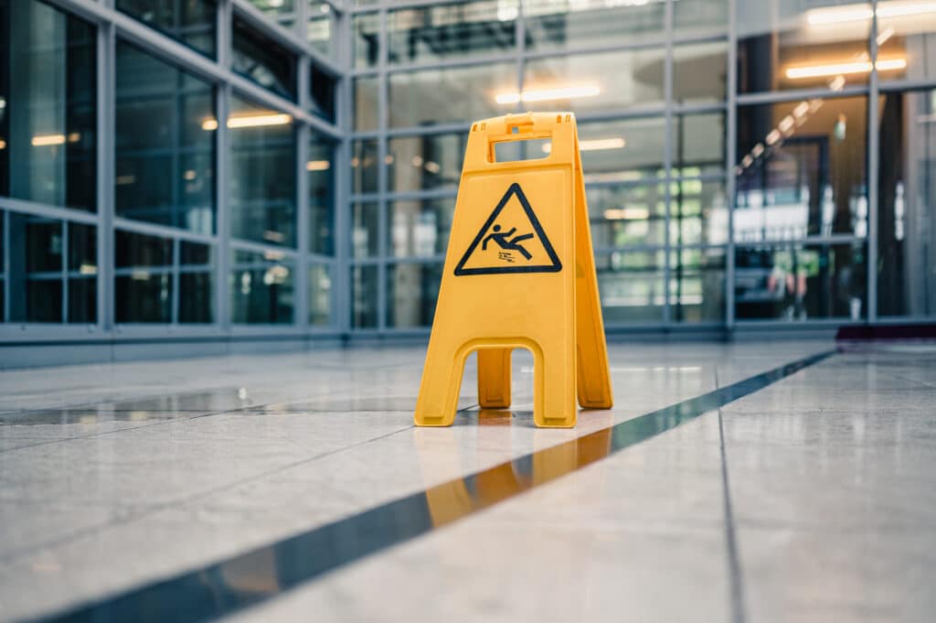 Slip and fall accidents don’t just happen inside stores. In Mississippi, many serious injuries occur on store sidewalks, walkways, and entry areas—places shoppers assume are safe. Cracked concrete, uneven pavement, slick surfaces, or poor drainage can quickly turn a routine shopping trip into a painful and expensive ordeal.